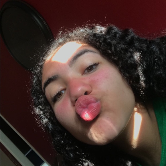 Meet your Posher, Jayla - Picture 1 of 1